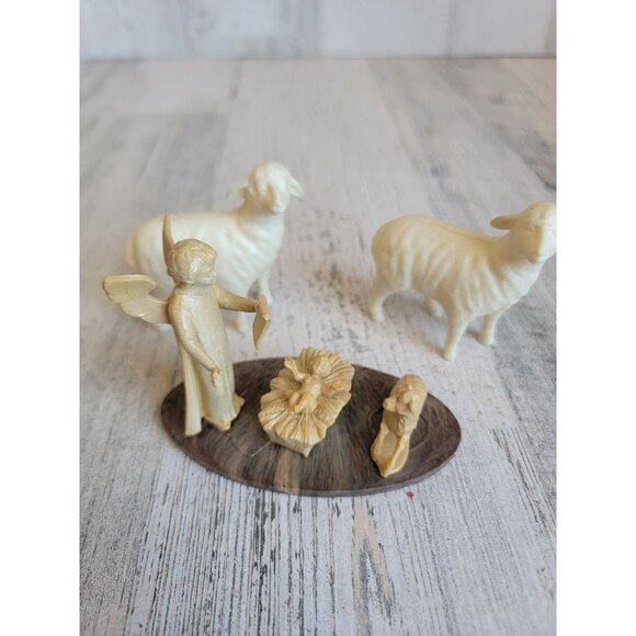 Vintage Angel Jesus nativity scene sheep set Xmas decor - Picture 2 of 7